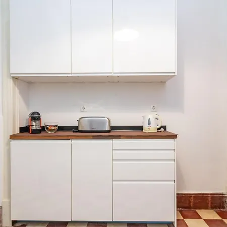 Spacious In Anjos By Lovelystay * Лиссабон