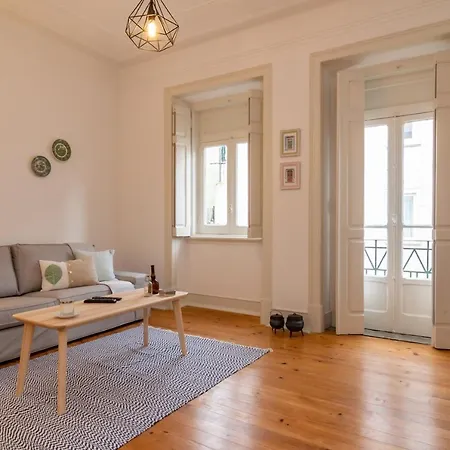 Spacious In Anjos By Lovelystay * Лиссабон