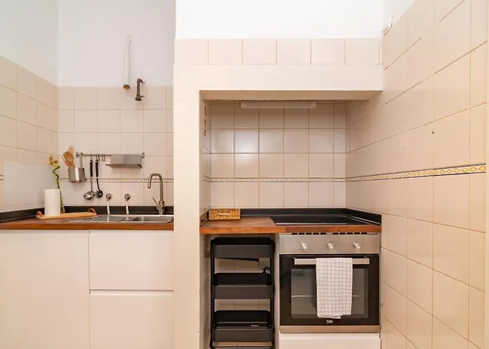 Apartment Anjos' Escape By Lovelystay Lisbon